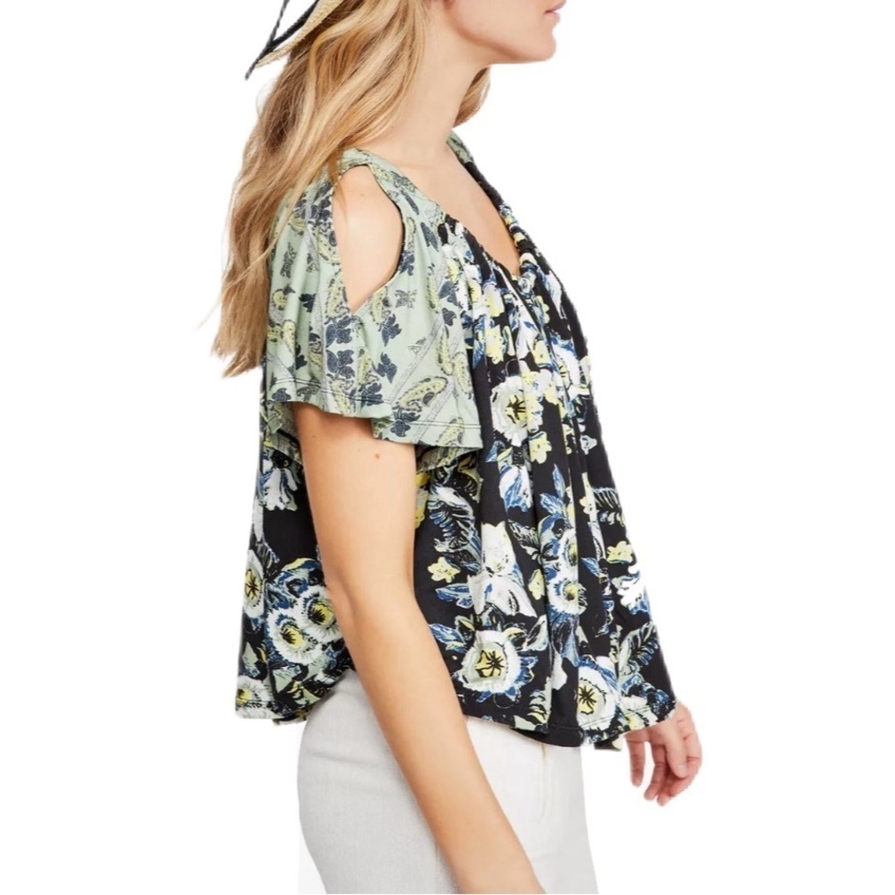 Free People “Baja Babe Cold Shoulder” top in black floral combo, size L 🖤 - Picture 5 of 13